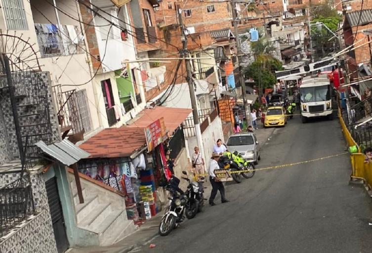 Medellín:Joven drogado agarró a golpes a su hermana en el barrio Pedregal