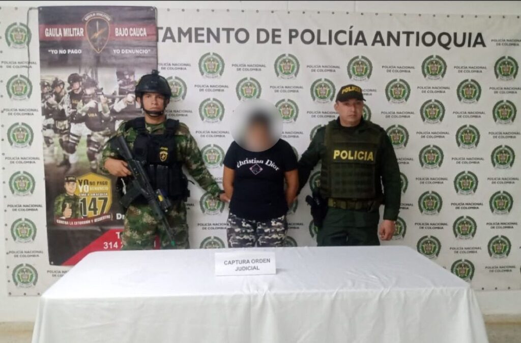 Capturan a alias «Natti», temida integrante de Los Caparros en Antioquia