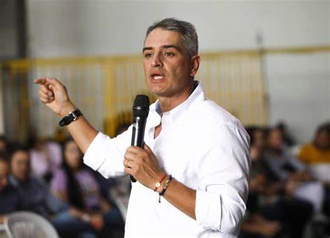 Gobernador de Antioquia habla sobre las negociaciones con el Clan del Golfo