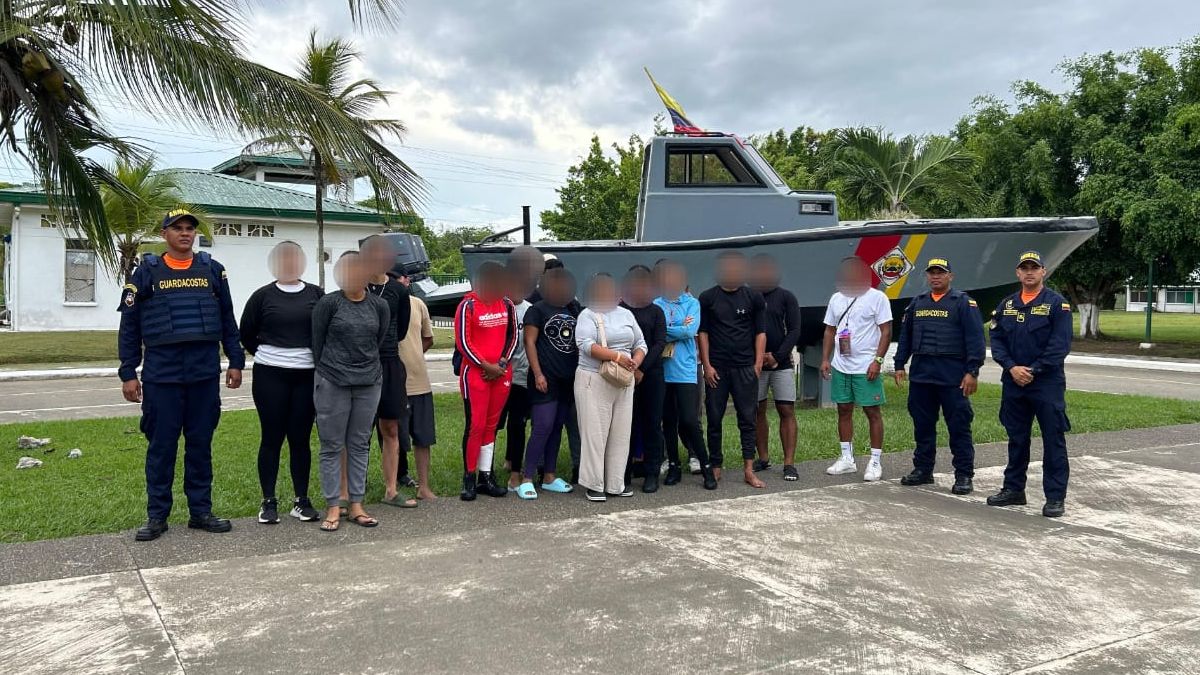 Urabá: Detienen embarcación con 33 migrantes de Afganistán y Ecuador