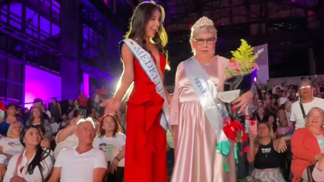 En Bello realizaron el Reinado de personas mayores 2024