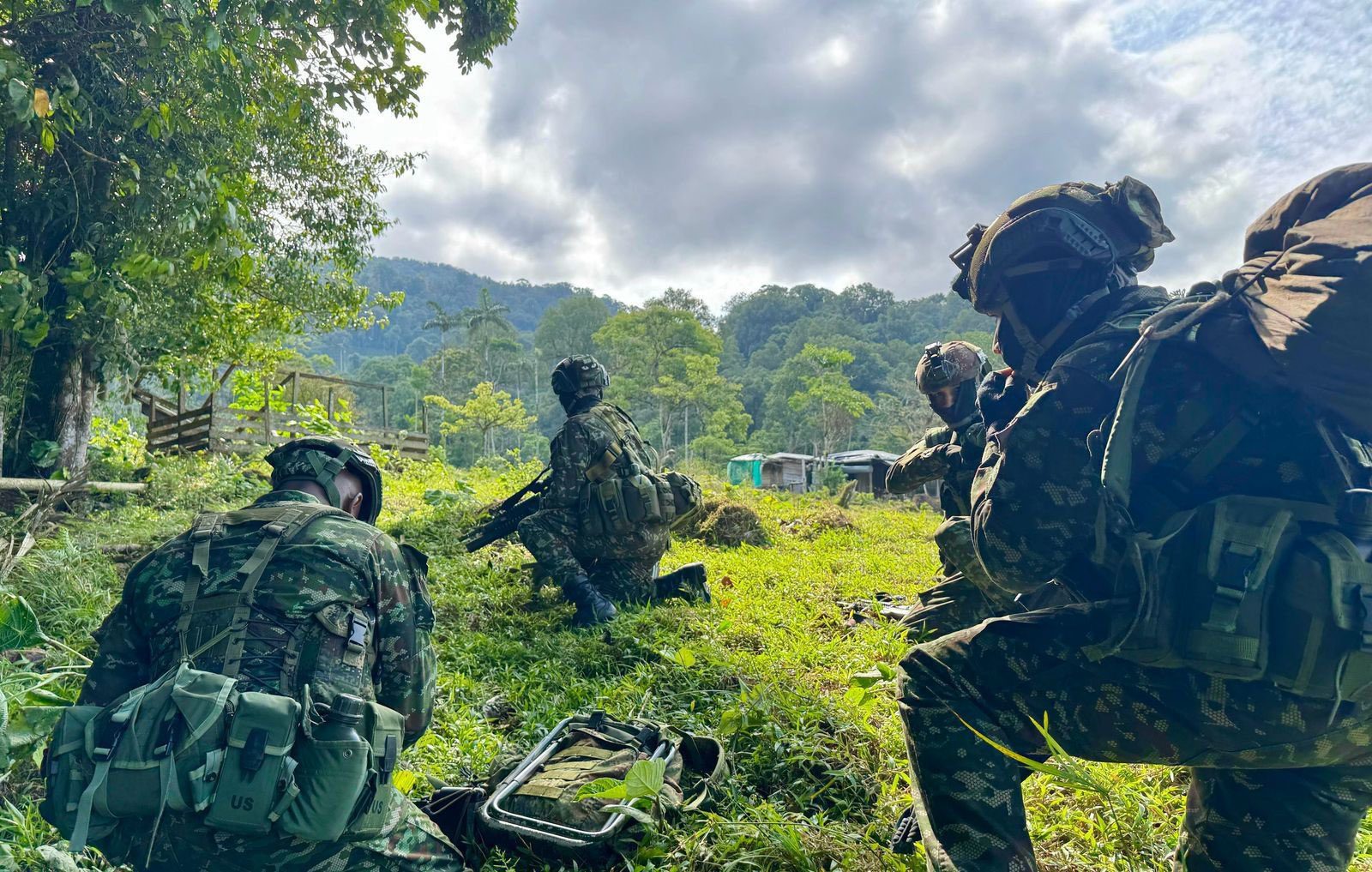 Autoridades realizan bombardeo contra el Clan del Golfo en Antioquia