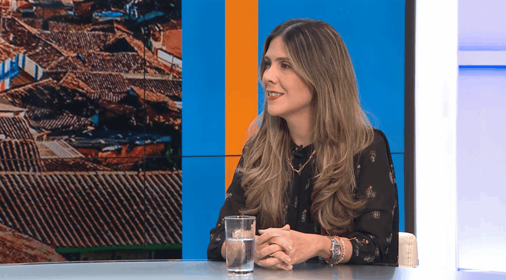 entrevista con la presidenta Juliana Velásquez